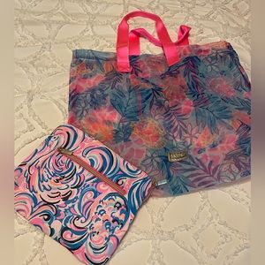 Lilly Pulitzer beach bag with matching accessory bag